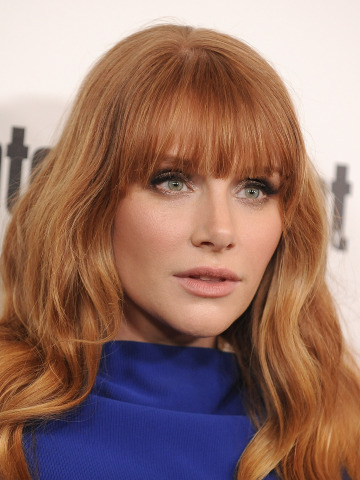 Download wallpaper look, makeup, actress, photoshoot, hair, Bryce Dallas  Howard, Bryce Dallas Howard, section girls in resolution 360x480