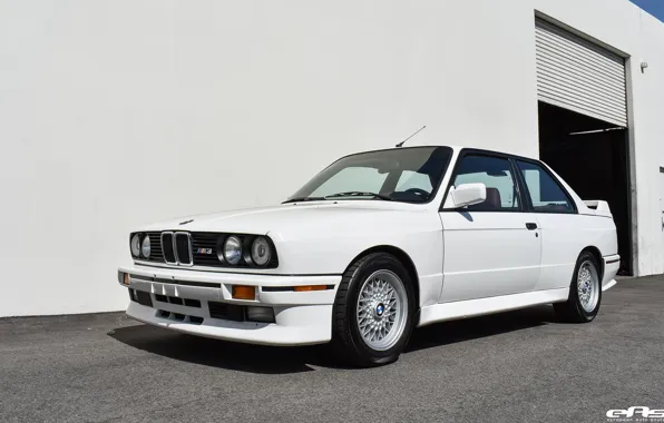 Picture White, German car, BMW E30 M3