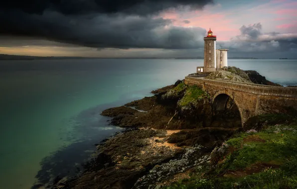 Picture sea, coast, lighthouse