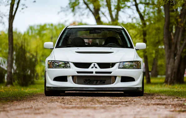 Picture White, Front view, Lancer Evolution VIII