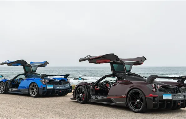 Picture car, two, supercars, pagani