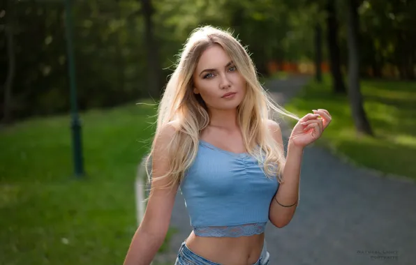 Picture road, look, trees, sexy, pose, Park, lawn, model, shorts, portrait, makeup, figure, hairstyle, blonde, beauty, …