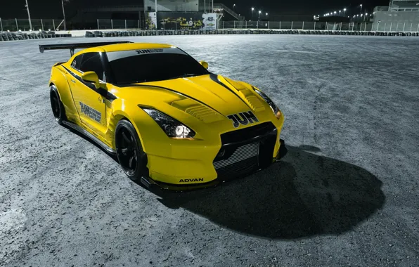 Picture GT-R, Yellow, R35