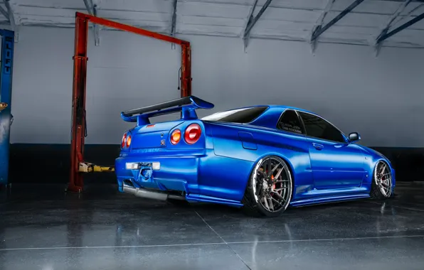 Picture GT-R, Rear view, R34, TOYO TIRES