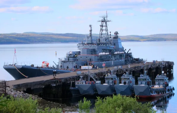 Picture ships, pier, landing, Severomorsk