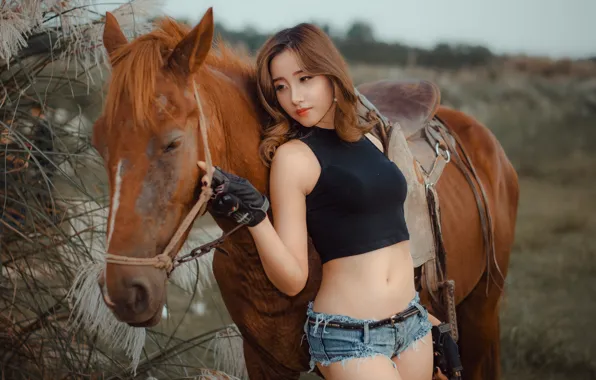 Picture girl, horse, shorts, Mike, Asian