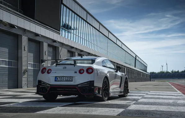 Picture white, Nissan, GT-R, R35, Nismo, 2020, 2019, near boxes