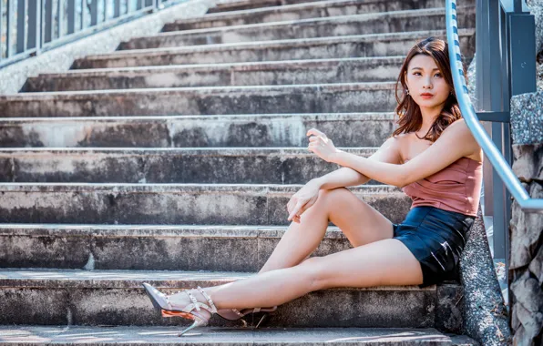 Picture ladder, steps, legs, Asian