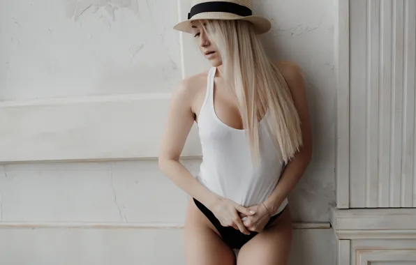 Picture girl, pose, wall, hat, Mike, blonde, long hair, Andrey Popenko