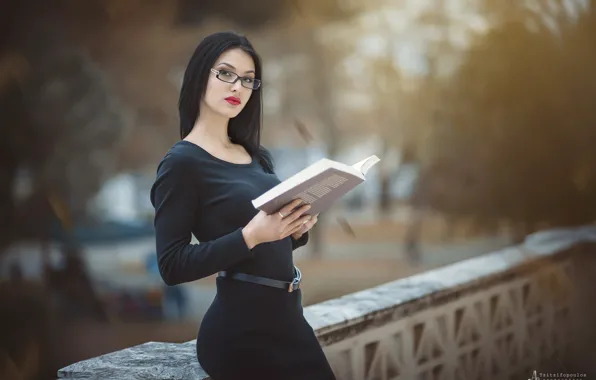 Picture look, pose, model, portrait, makeup, figure, dress, brunette, glasses, hairstyle, book, is, the parapet, reads, …