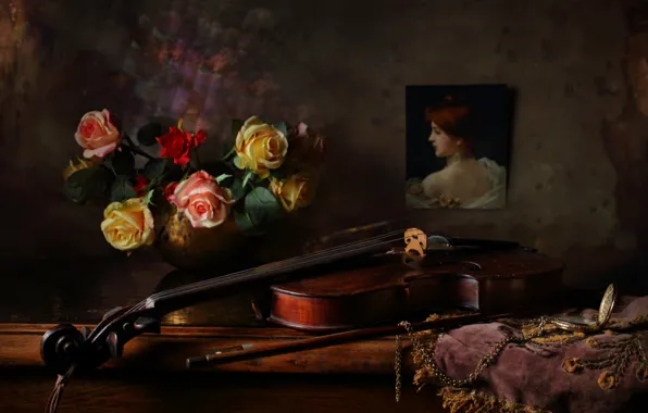 Picture violin, watch, portrait, roses, still life