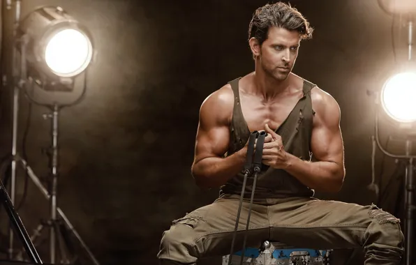 Picture light, Mike, male, muscles, Hrithik Roshan