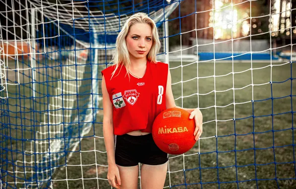Picture field, look, pose, mesh, football, sport, model, shorts, the ball, portrait, gate, makeup, Mike, figure, …