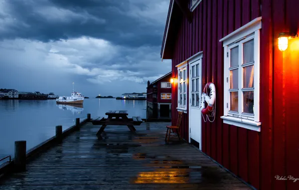 Picture sea, clouds, rain, ships, pier, Russia
