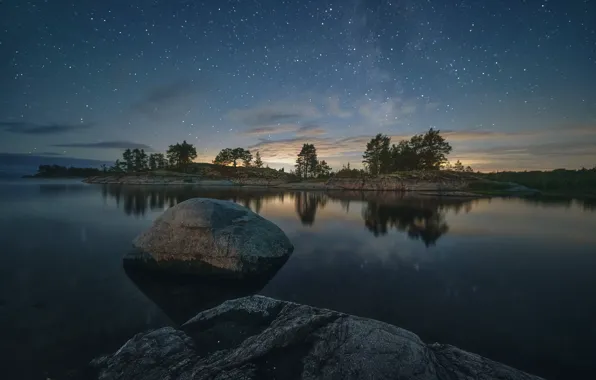Picture stars, Karelia, Ladoga, summer evening, photographer Anton Kononov
