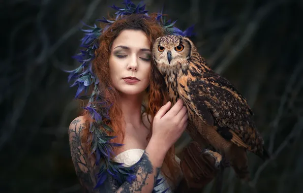 Picture girl, owl, portrait