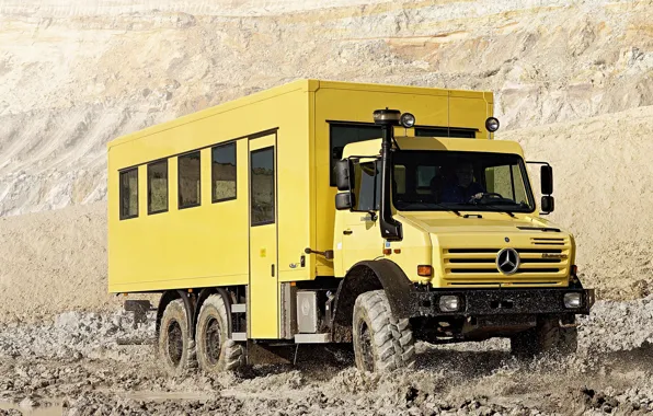 Picture yellow, Mercedes-Benz, dirt, truck, van, 6x6, triaxial, Unimog, U5000, crew bus