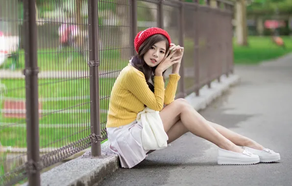 Picture hat, the fence, Asian, sitting, blurred background