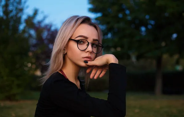 Picture girl, blue, glasses