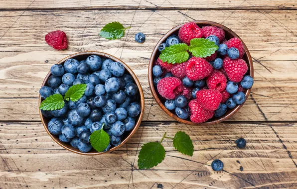 Picture berries, raspberry, table, blueberries, bowls