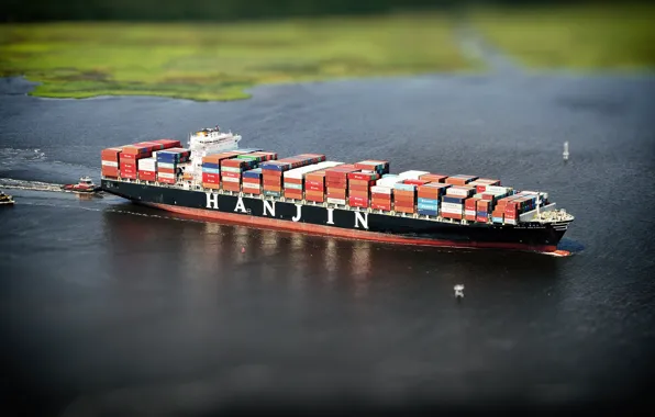 Picture The ship, A container ship, Baltimore, Tugs, Vessel, Hanjin, A cargo ship, Hanjin Baltimore, M/V …