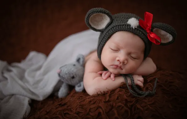 Picture pose, toy, child, sleep, mouse, baby, blanket, costume, sleeping, man, outfit, lies, fur, image, bow, …
