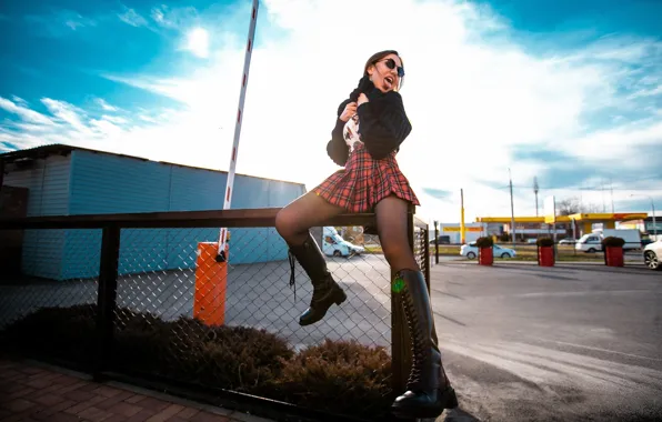 Picture girl, pose, mood, the fence, skirt, boots, glasses, Igor Deakin, Юлия Федорченко