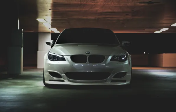 Picture BMW, Parking, E60, M5, Front view