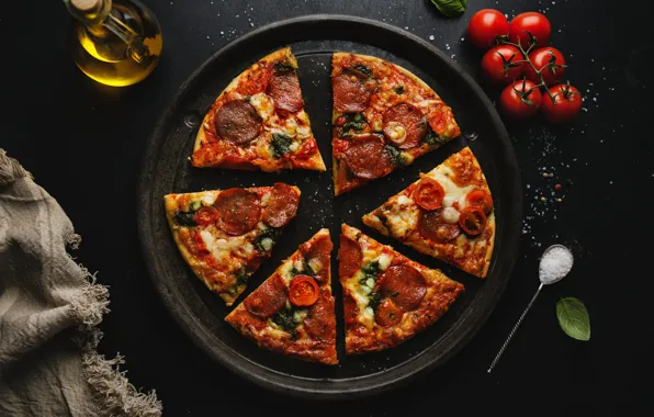 Picture plates, pieces, pizza