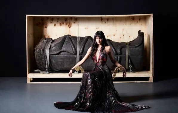 Picture look, pose, actress, the sarcophagus, photoshoot, model, dancer, Sofia Boutella, Sofia Boutella, The Mummy, Mummy