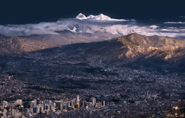 Picture mountains, the city, La Paz