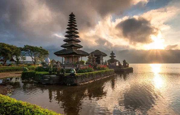 Picture The sun, Water, Bali, Indonesia, Dawn, Bali, Indonesia, Pura Ulun Danu Bratan, The main Hindu-Shaivite …