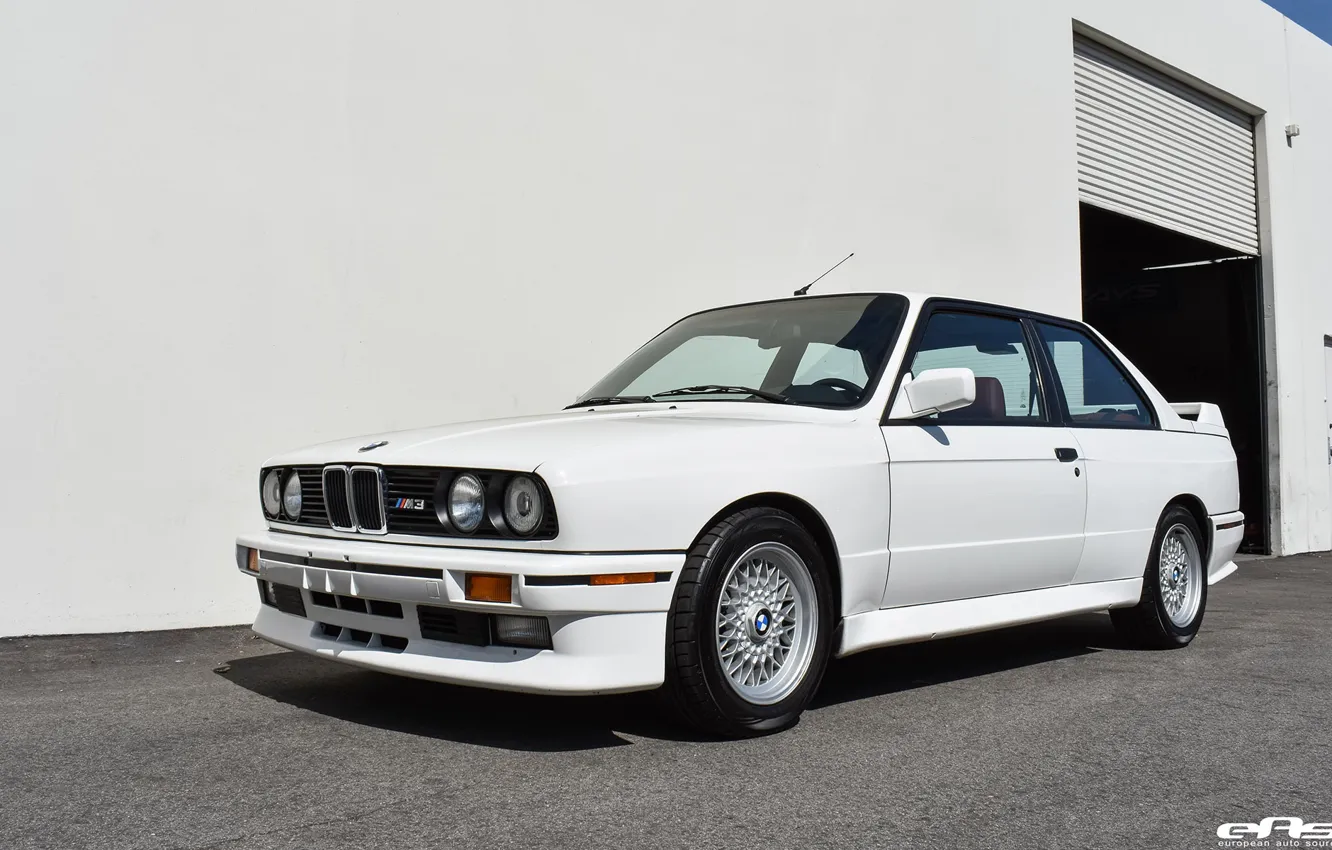 Photo wallpaper White, German car, BMW E30 M3