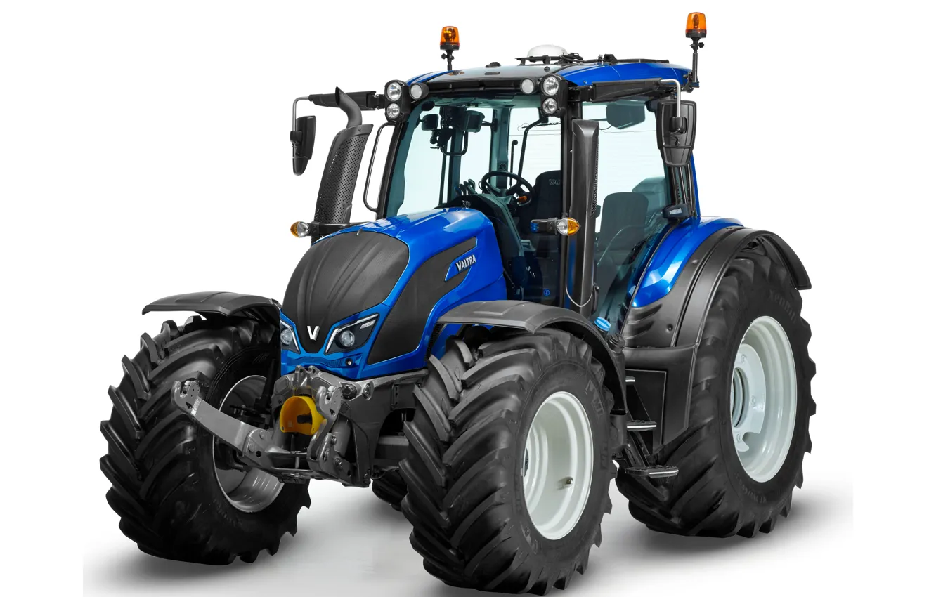 Photo wallpaper tractor, white background, 2015, N174, Valtra