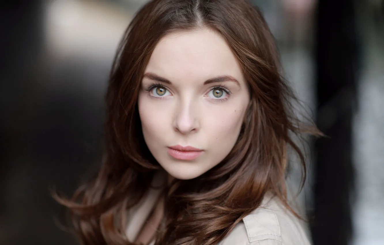 Wallpaper eyes, close-up, face, background, hair, actress, lips, girl, long  hair, green eyes, beautiful girl, brown hair, actress, big eyes, British  actress, Jodie Comer images for desktop, section девушки - download