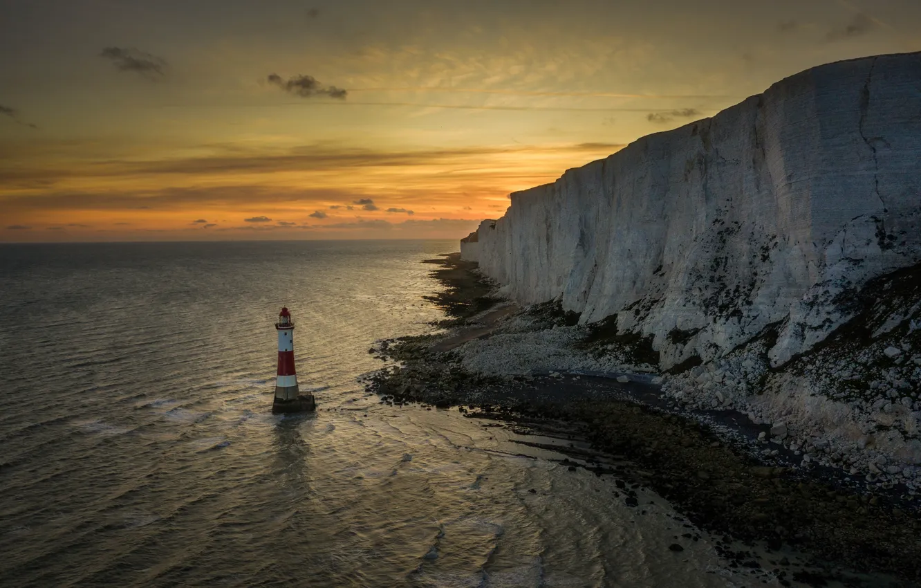 Photo wallpaper Beachy Head Lighthouse, East Sussex, The Channel, England, English Channel, rock, sea, lighthouse, Beachy Head, …