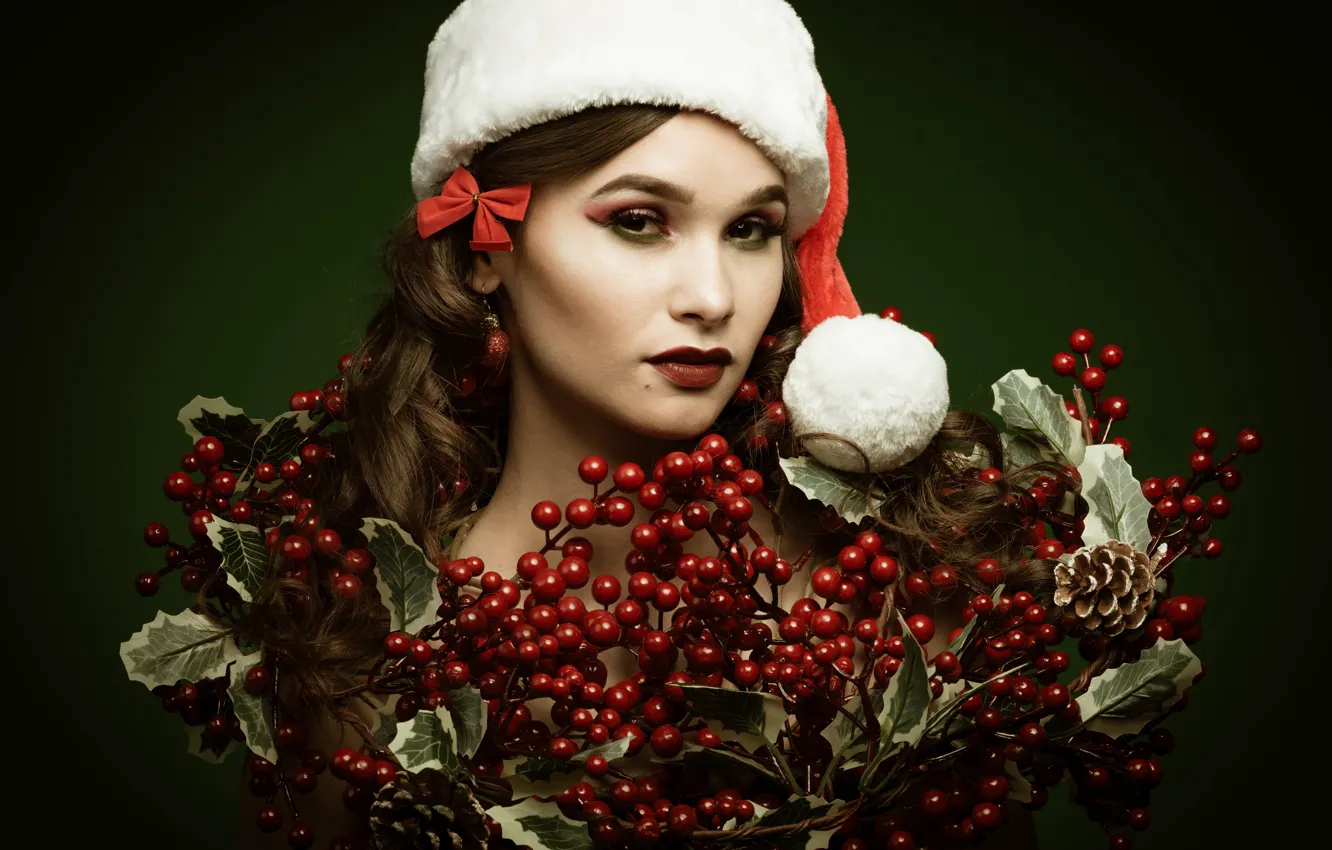 Photo wallpaper look, girl, face, berries, background, makeup, Christmas, cap, Holly
