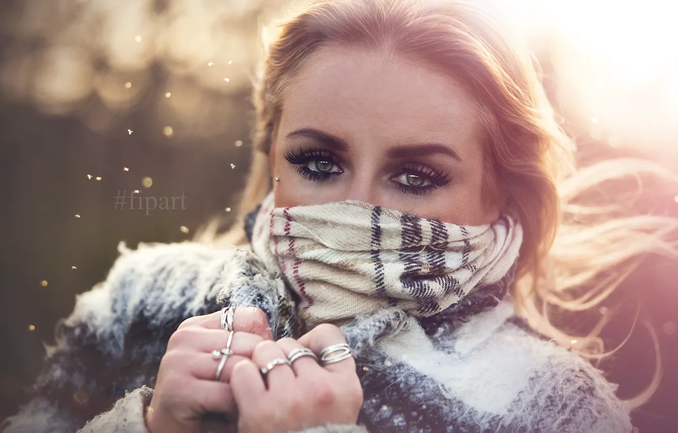 Photo wallpaper girl, green eyes, photo, photographer, model, bokeh, face, blonde, Sophie, scarf, rings, portrait, jewelry, close …