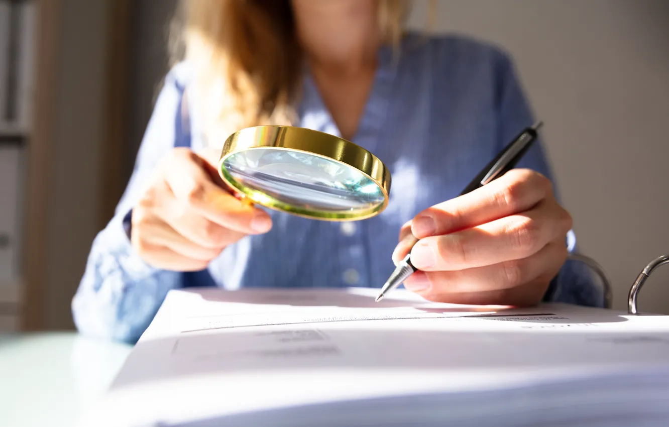 magnifying-glass-woman-paper.jpg