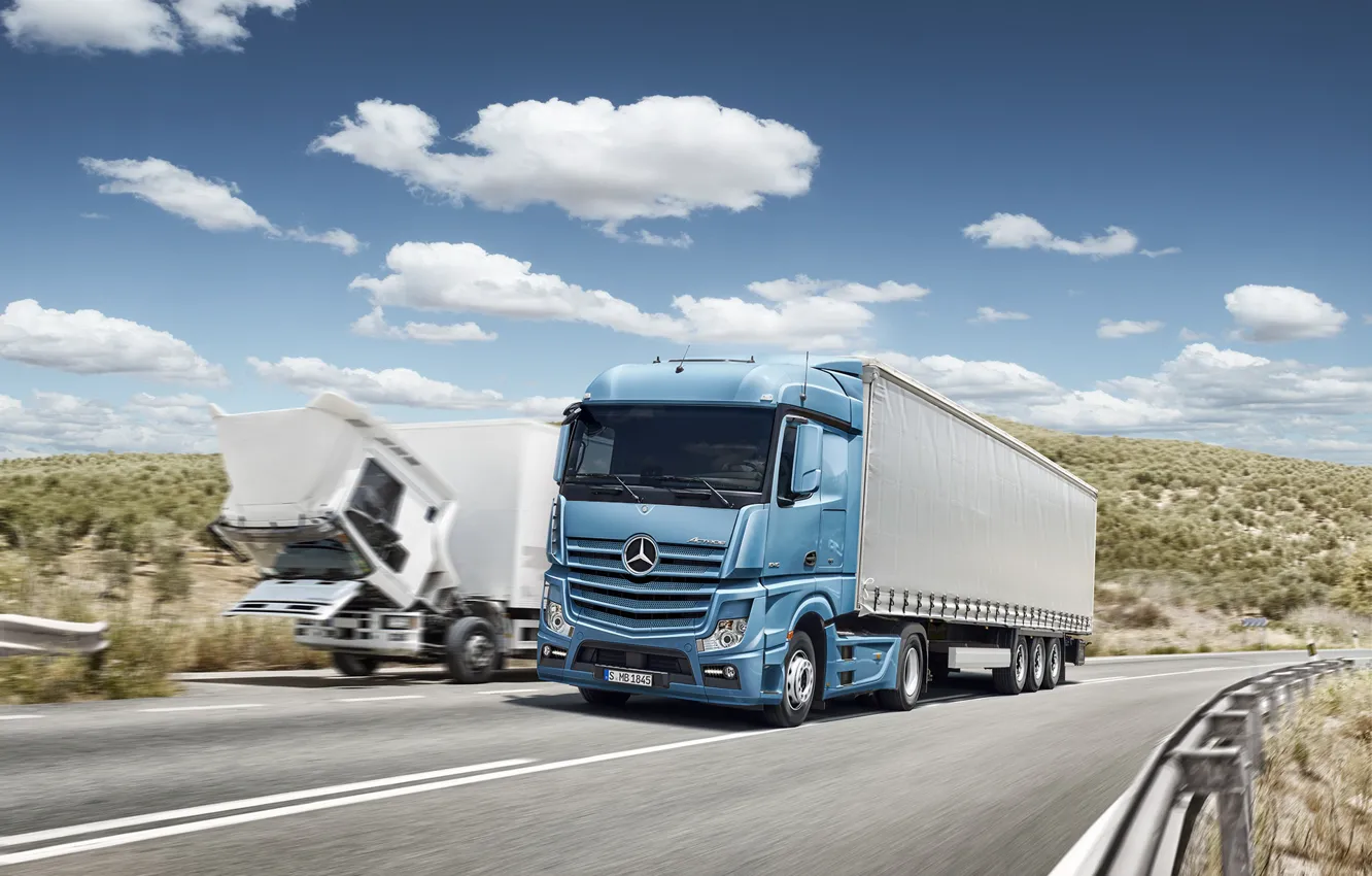 Photo wallpaper Germany, Truck, Mercedes-Benz Actros