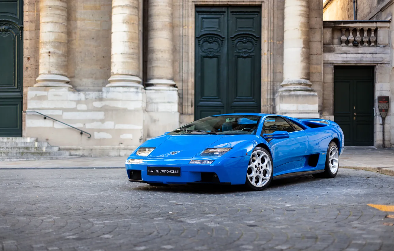 Photo wallpaper Blue, Lamborghini, The building, Blue, Diablo, Lamborghini, Diablo, Supercar, Sportcar