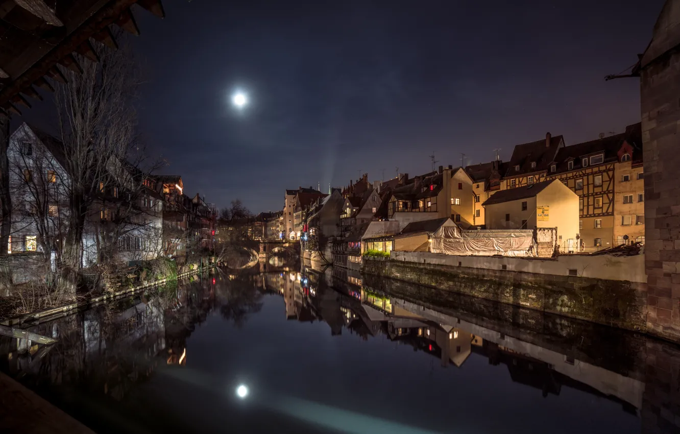 Photo wallpaper night, the moon, Germany, Bayern, Nuremberg