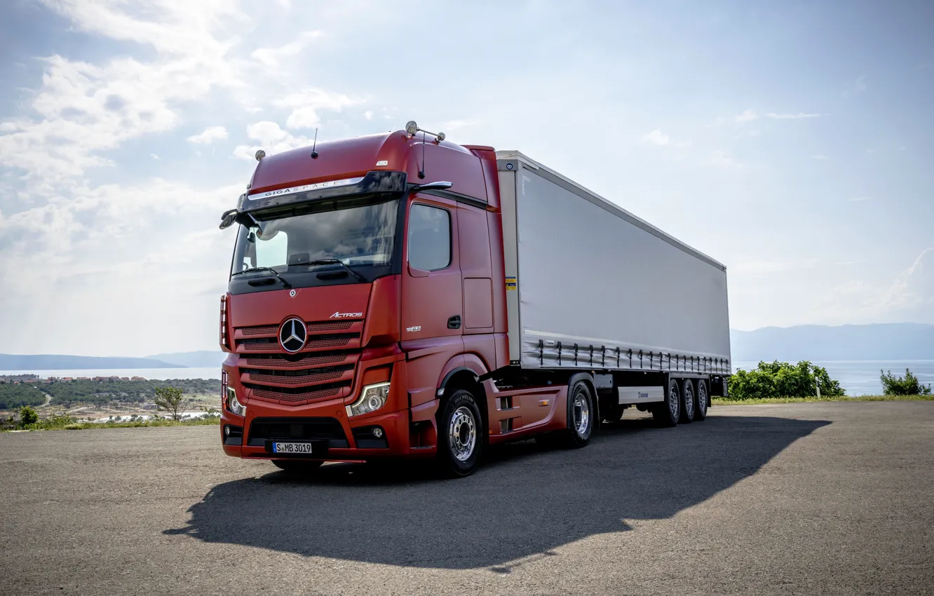 Photo wallpaper red, Mercedes-Benz, Parking, tractor, 4x2, Actros, the trailer