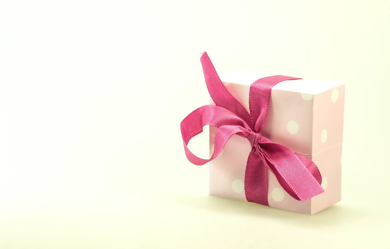 Photo wallpaper pink, holiday, box, gift, tape, bow, light background