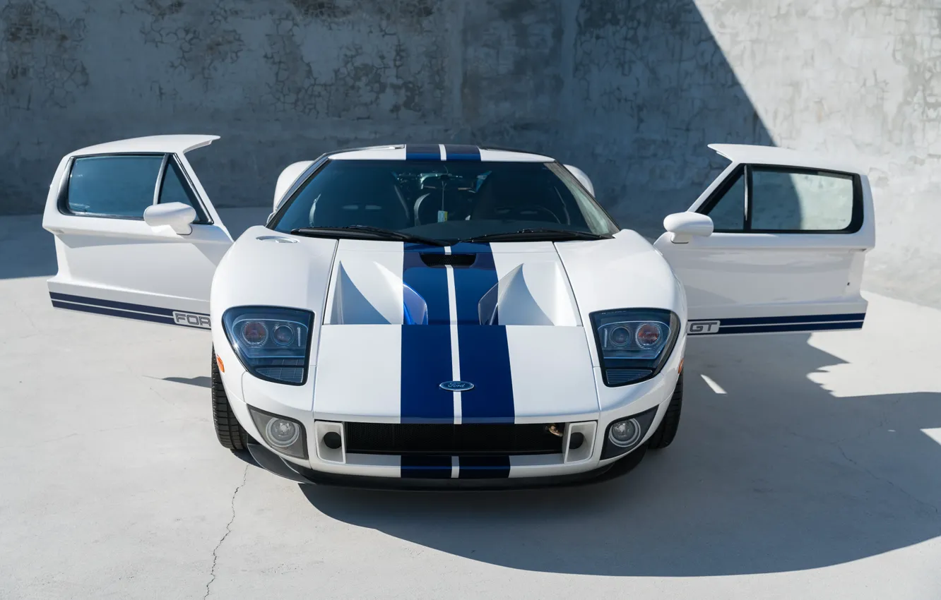Photo wallpaper White, Supercar, The front, American car, Blue stripes, 2005 Ford GT