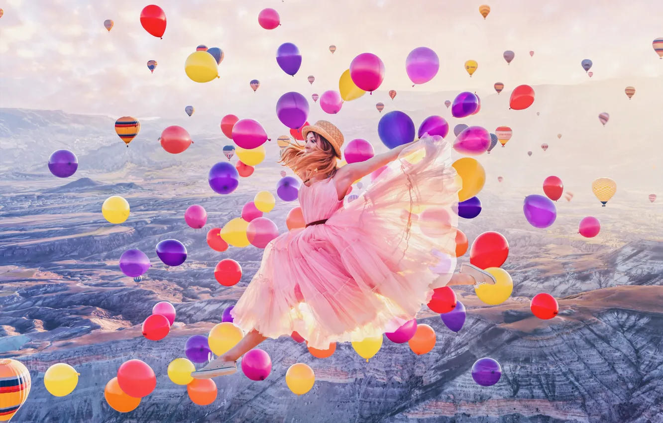 Photo wallpaper girl, balls, mountains, balloons, mood, jump, hat, dress, flight, colorful, Kristina Makeeva
