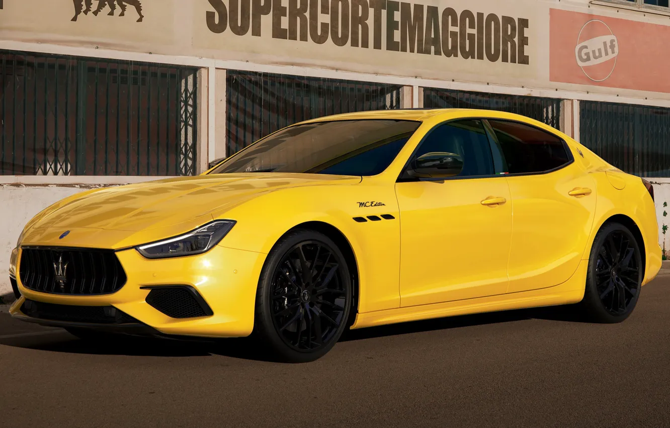Photo wallpaper sports car, Maserati Ghibli, 2022, Maserati Corse, MC Edition, Giallo Corse, ярко-желтый кузов