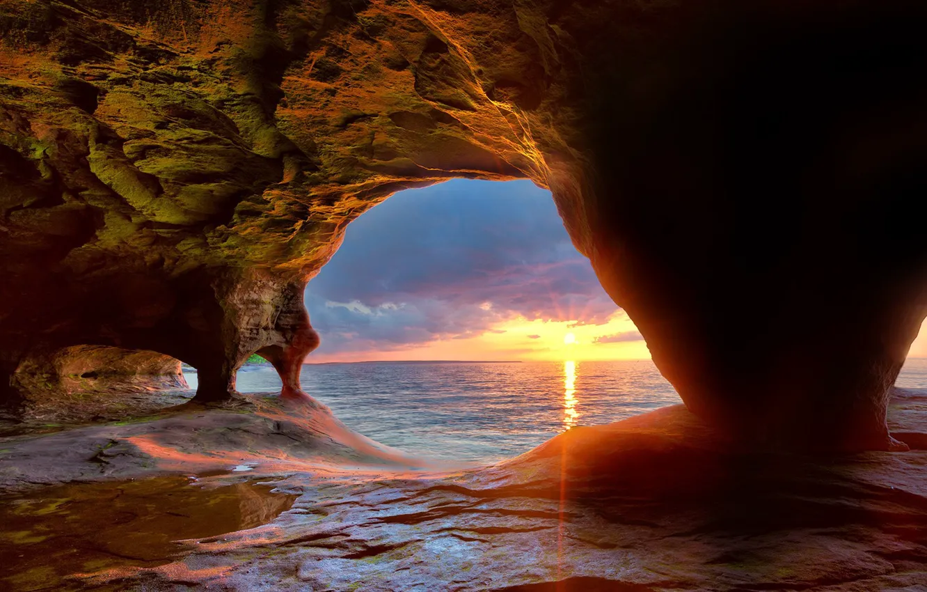 Photo wallpaper USA, landscape, nature, sunset, lake, sun, horizon, cave, Michigan, Lake Superior