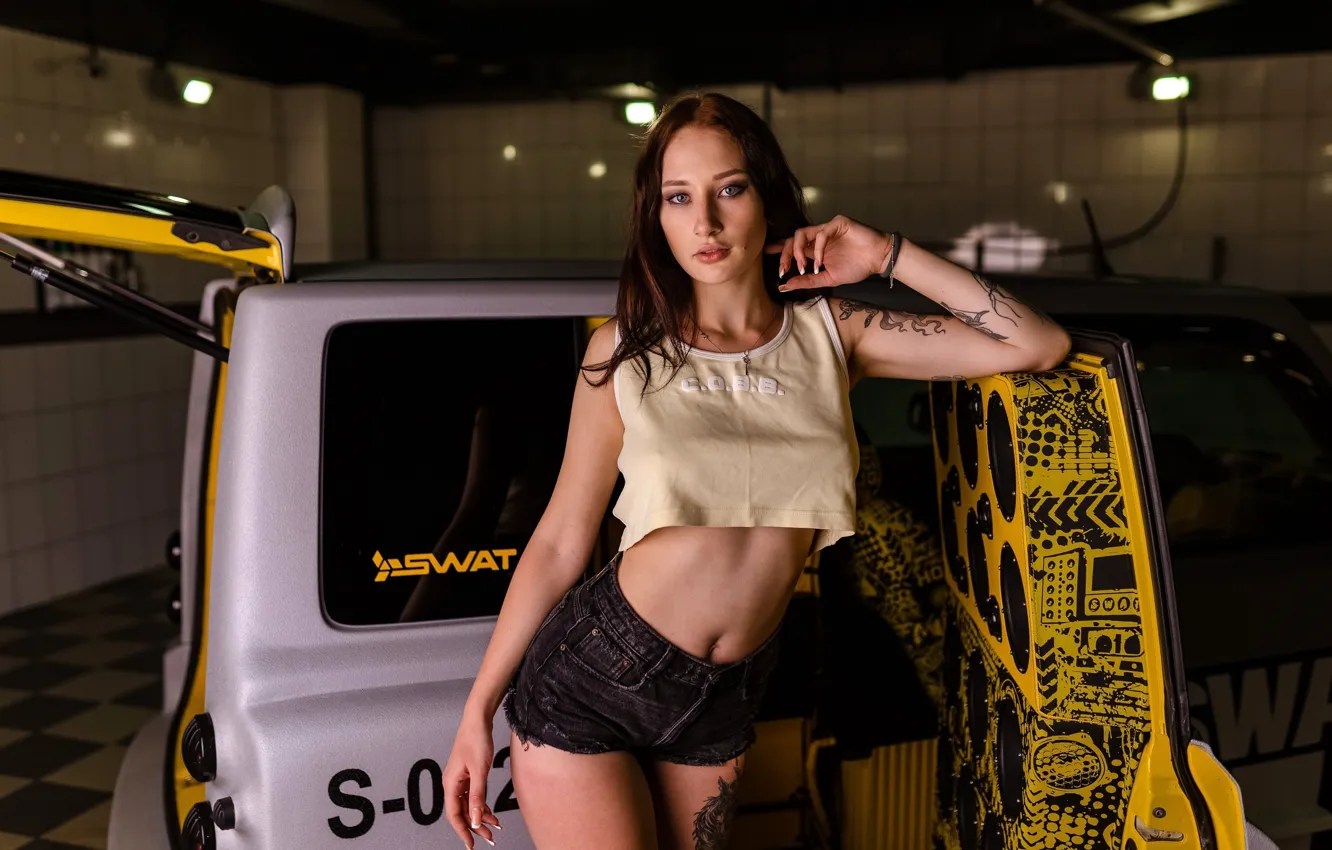 Photo wallpaper look, lamp, model, shorts, portrait, garage, makeup, Mike, figure, tattoo, hairstyle, brown hair, is, car, …