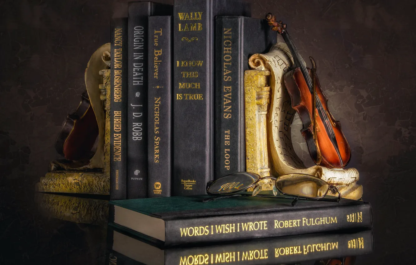 Photo wallpaper violin, books, still life